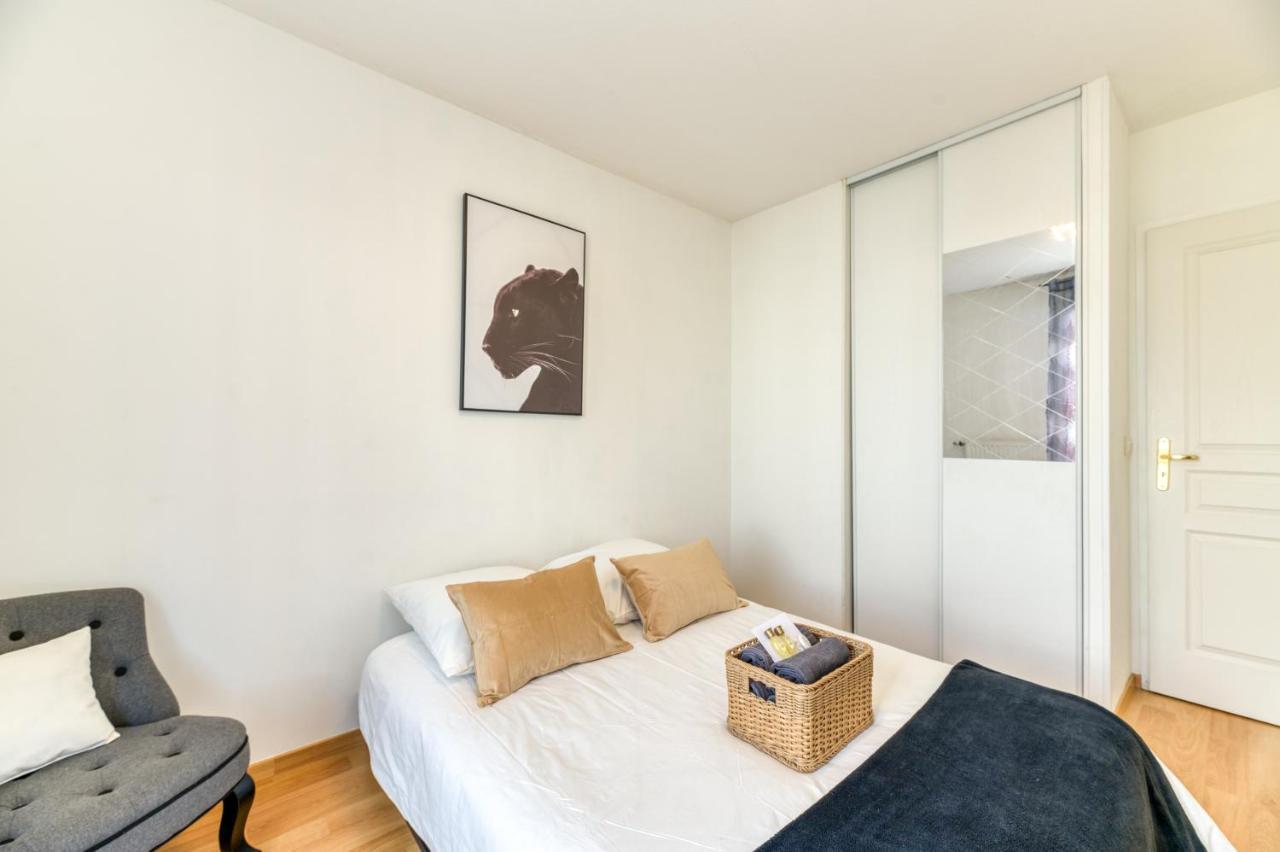 Apt 2 Chambres Terrasse 20M2 Grenoble Extérieur photo